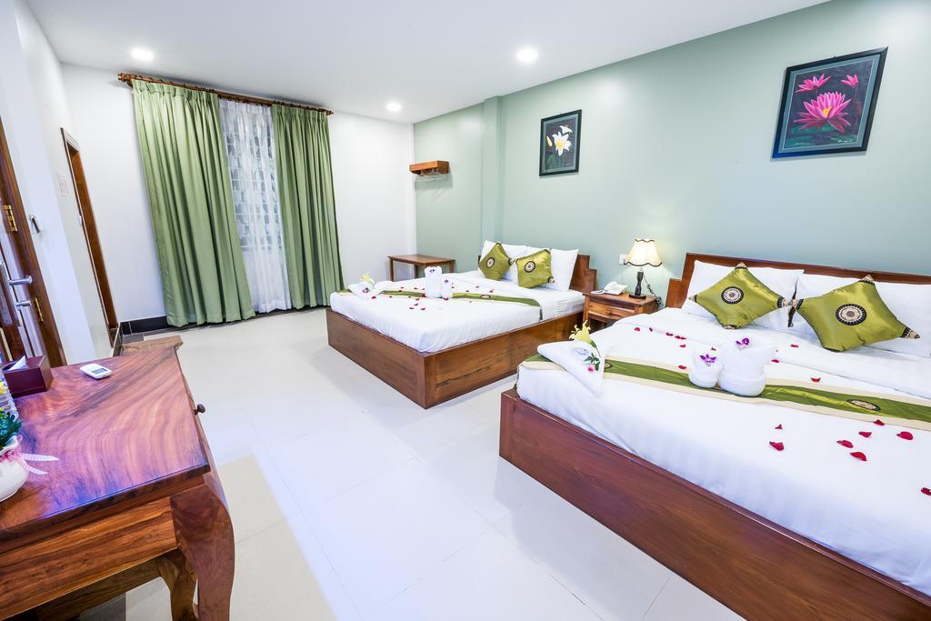 Ny Ka Smy Hotel Phnom Penh Exterior foto